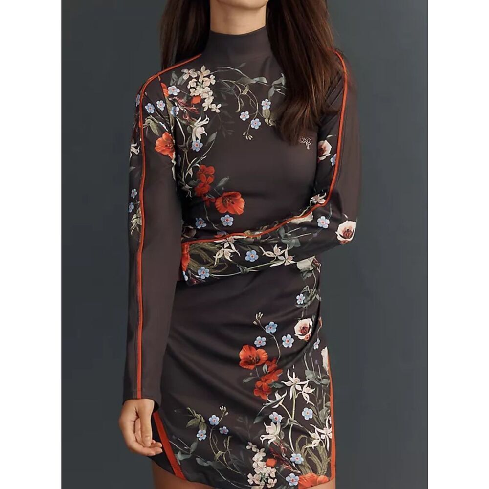 Anthropologie Daily Practice Long-Sleeve Piped Mini Dress
AG3